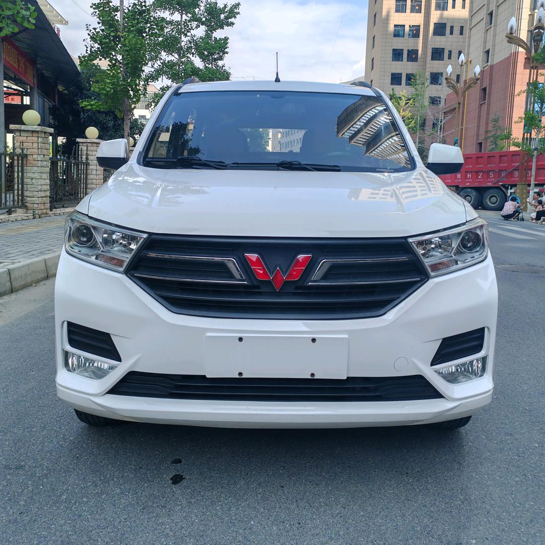 文县卖二手面包车的《小强》