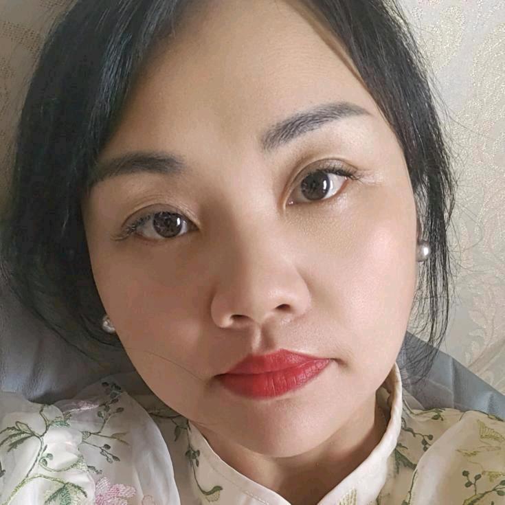 ❥⁵²⁰燕子❤️花园女孩👧🏻