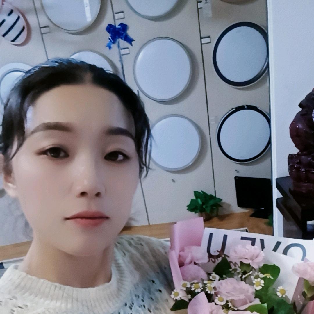 光源世家照明玲子