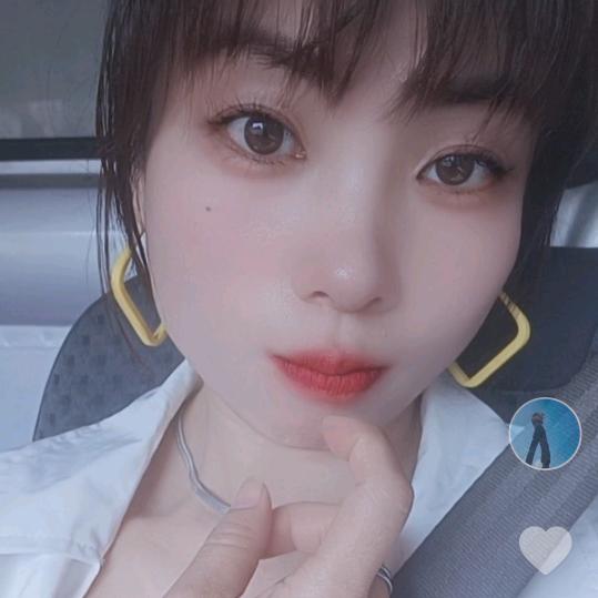 欣雅.卖纸巾