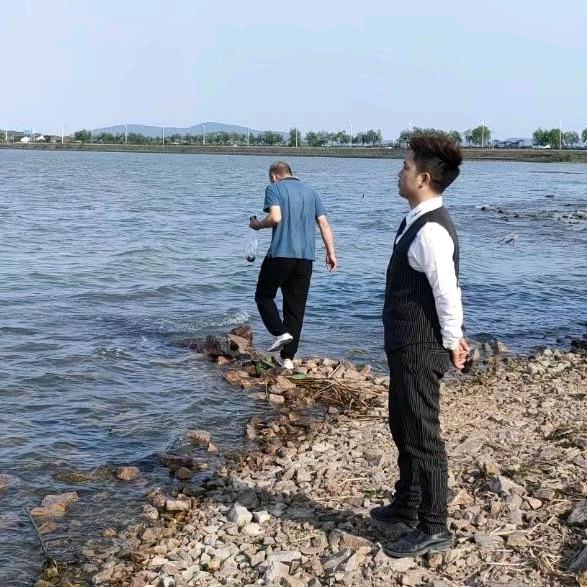 嘉兴丶方外设计丶周工