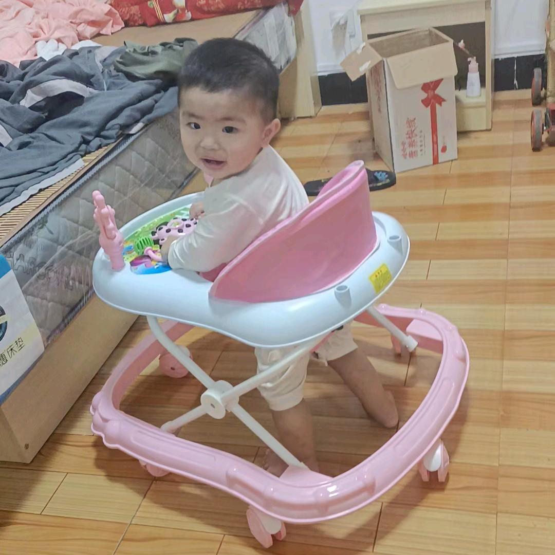 努力赚钱养家的爸爸