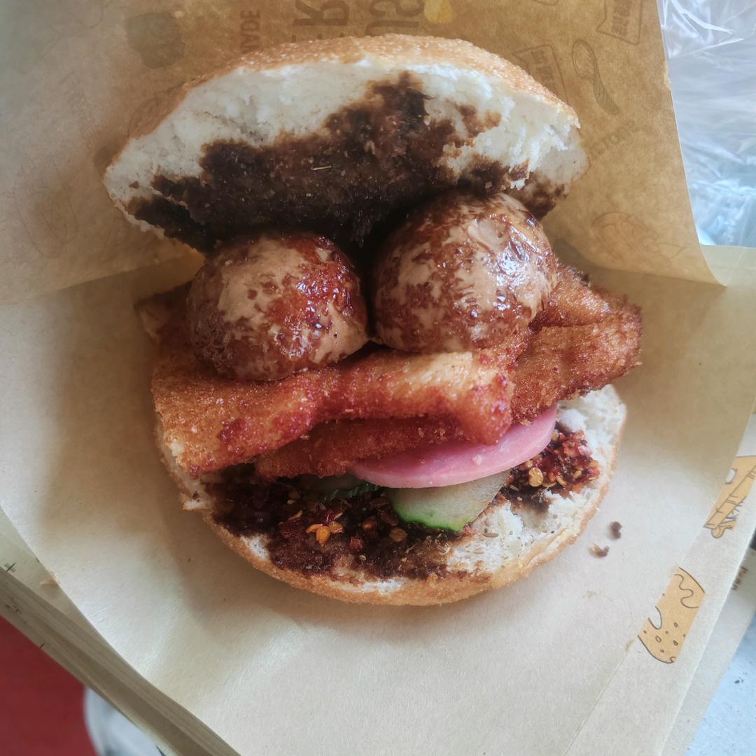 老味儿汉堡，大饼加一切