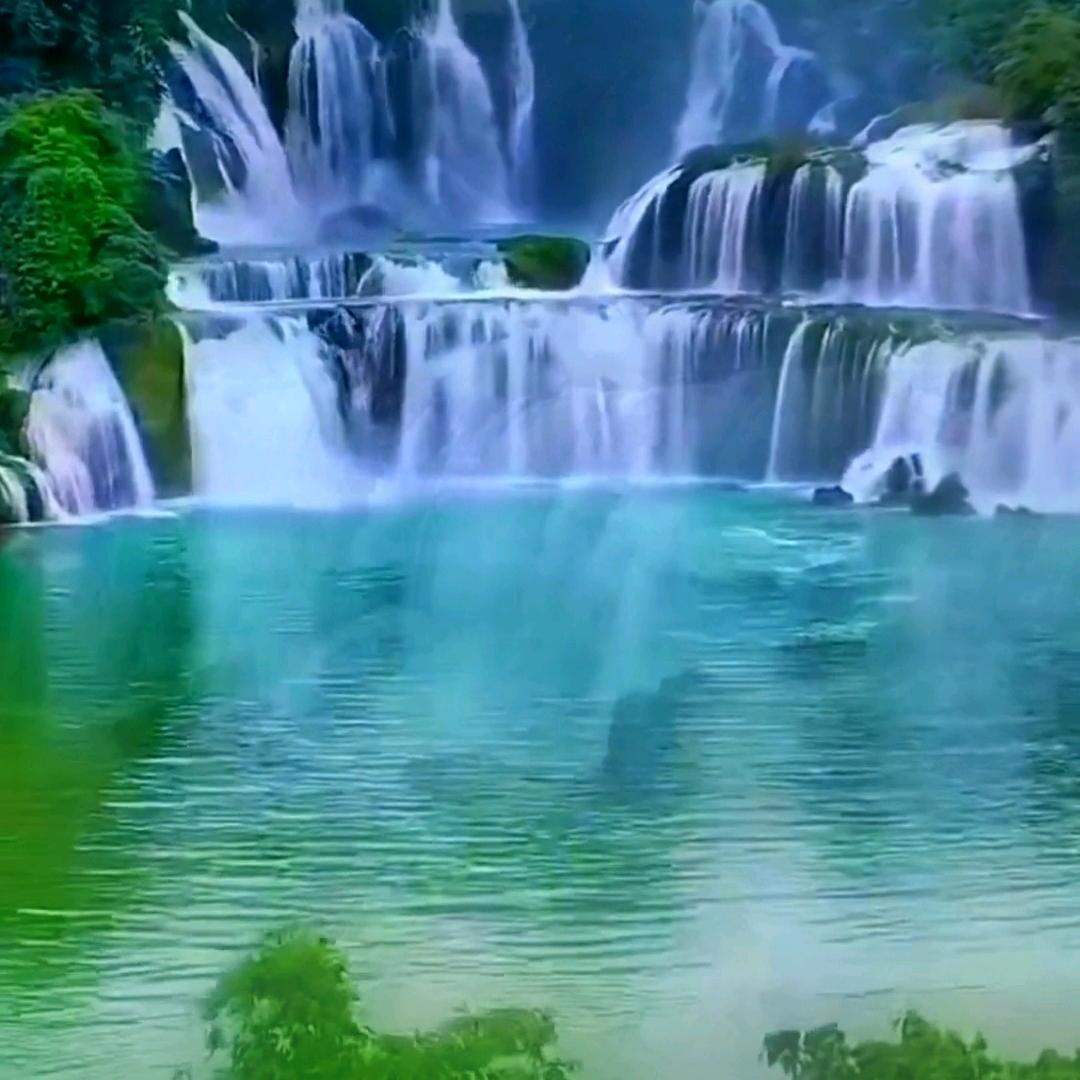 萍水相逢
