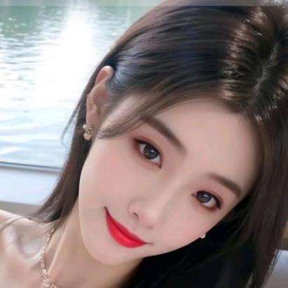 春暖花开，花花山上一片红