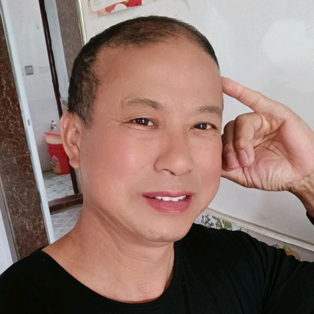 红旗飘飘