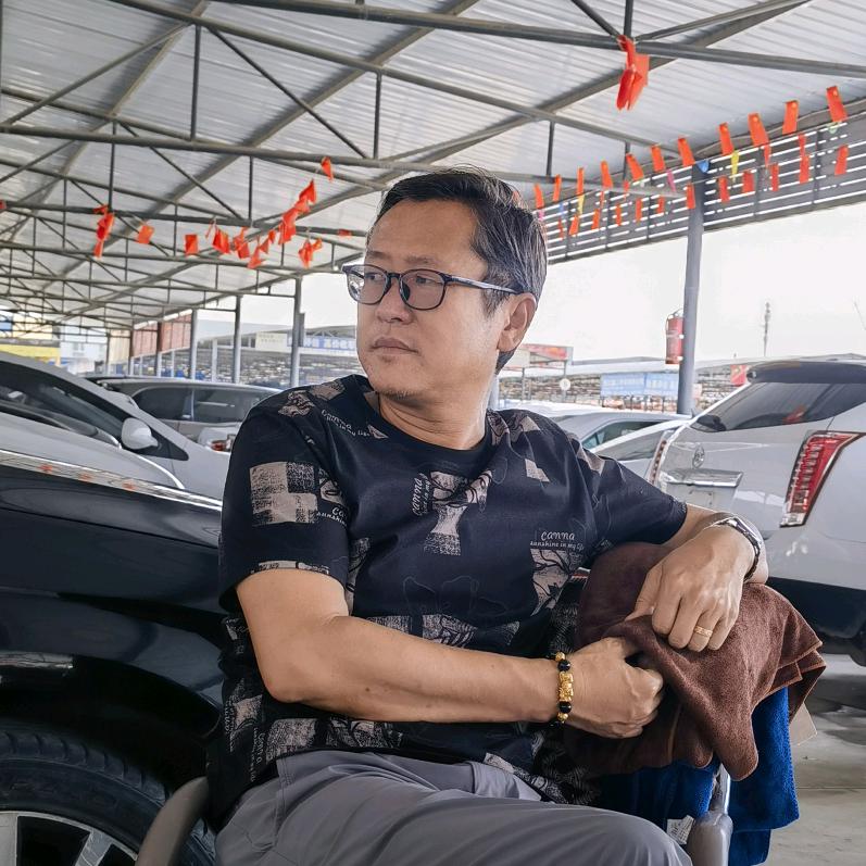 新优驰二手车小号