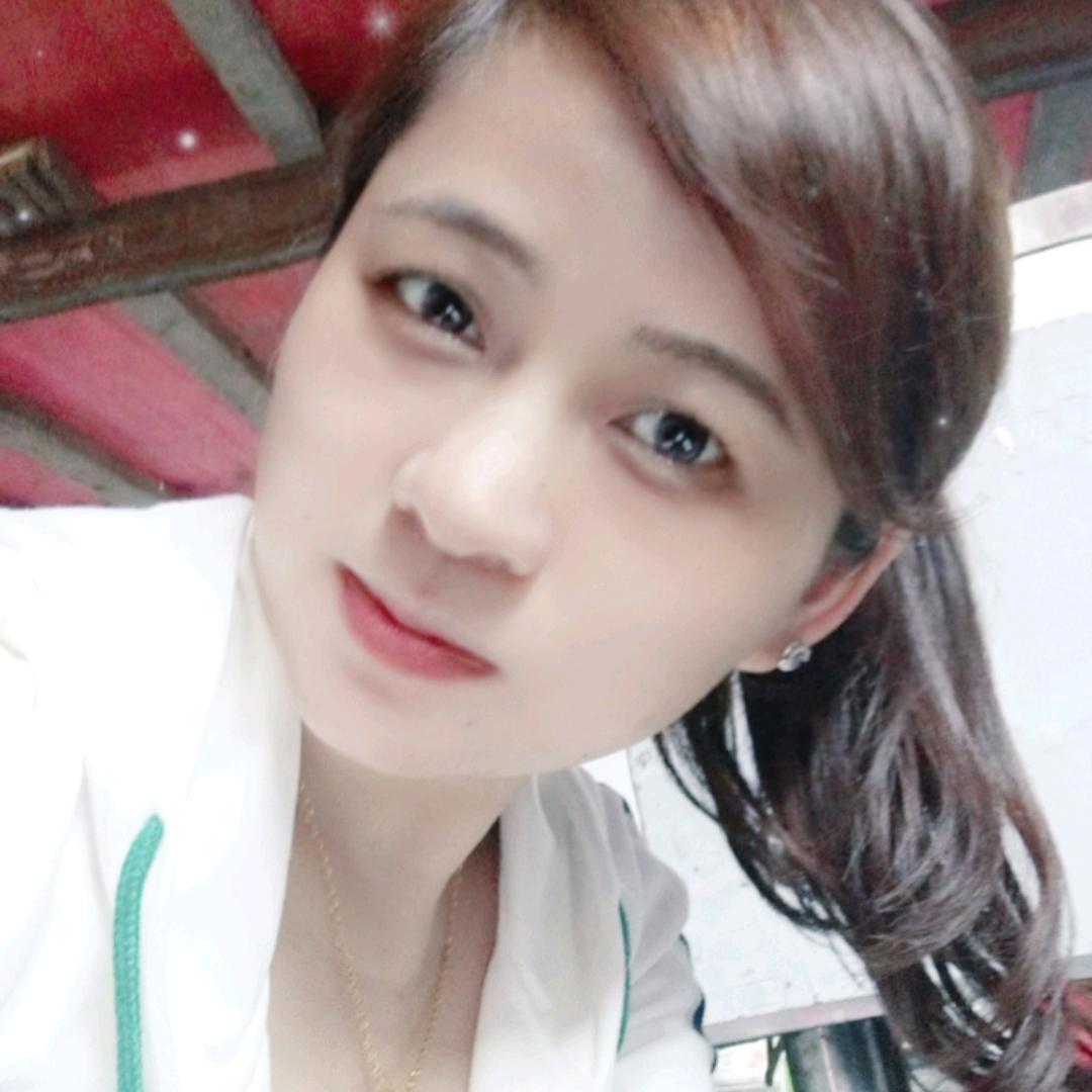 芳芳😁