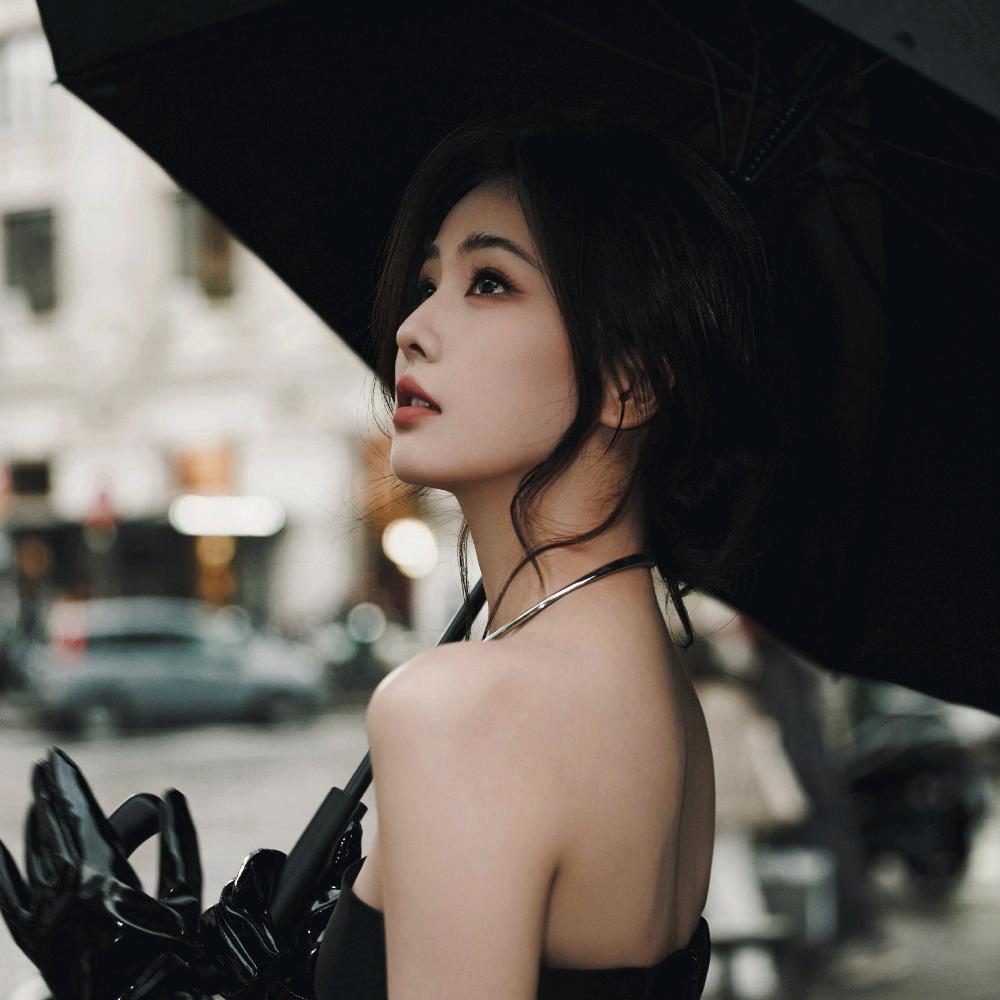 鹿奈婉
