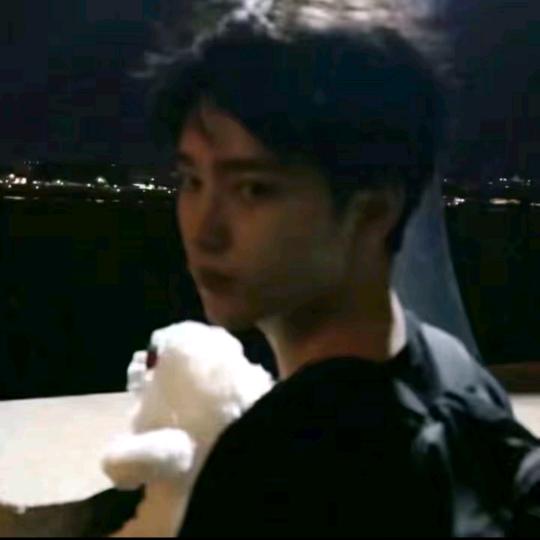 DIIIVERGOM顺嘉休闲男装专卖店