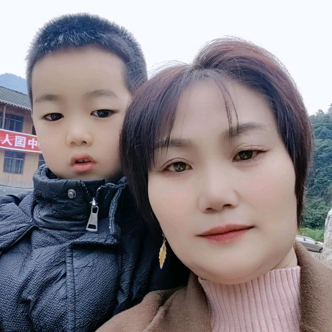 不为往事忧直愿余生笑🍓💥