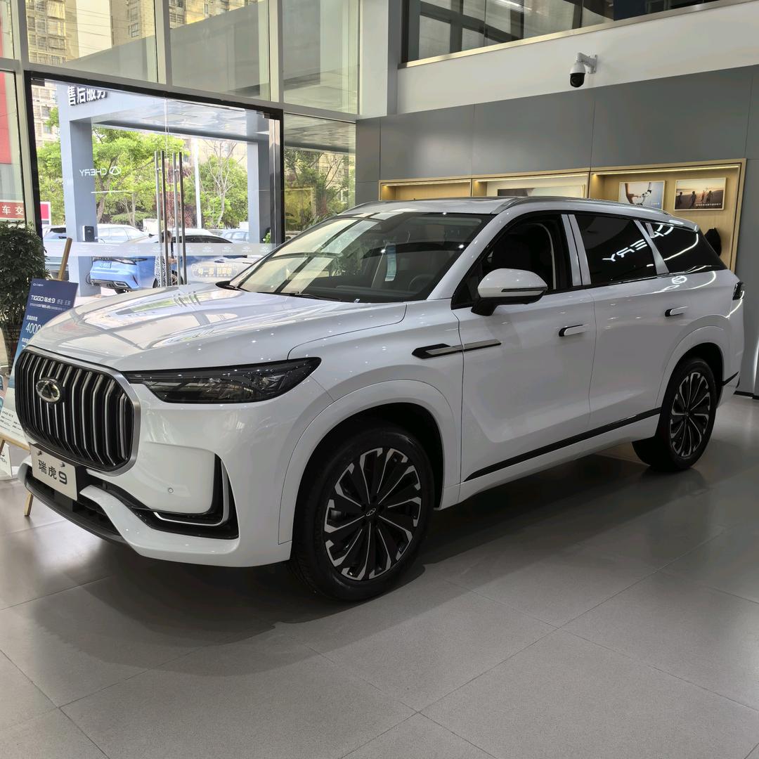 小楚是卖奇瑞汽车的