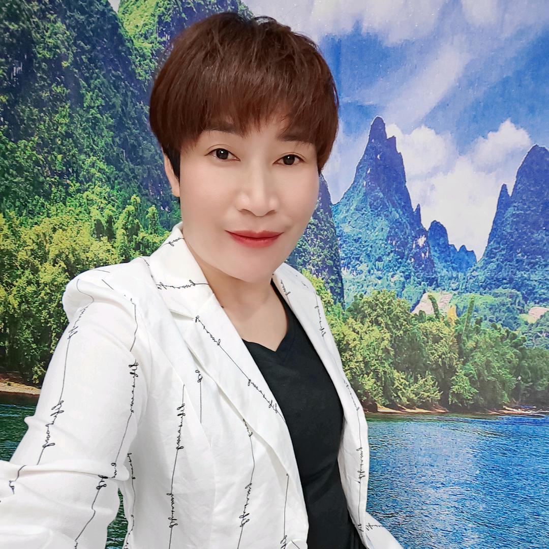 @湖北：文文（爱山歌）每晚6:50开播
