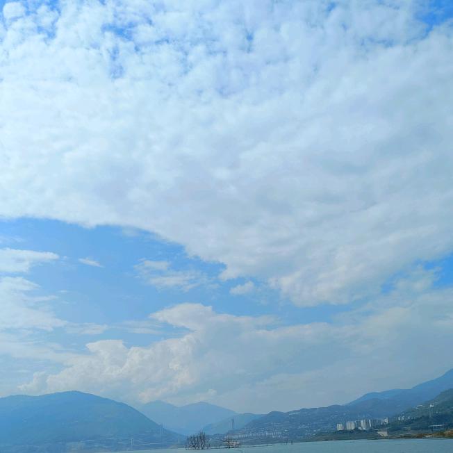 爱如《初》