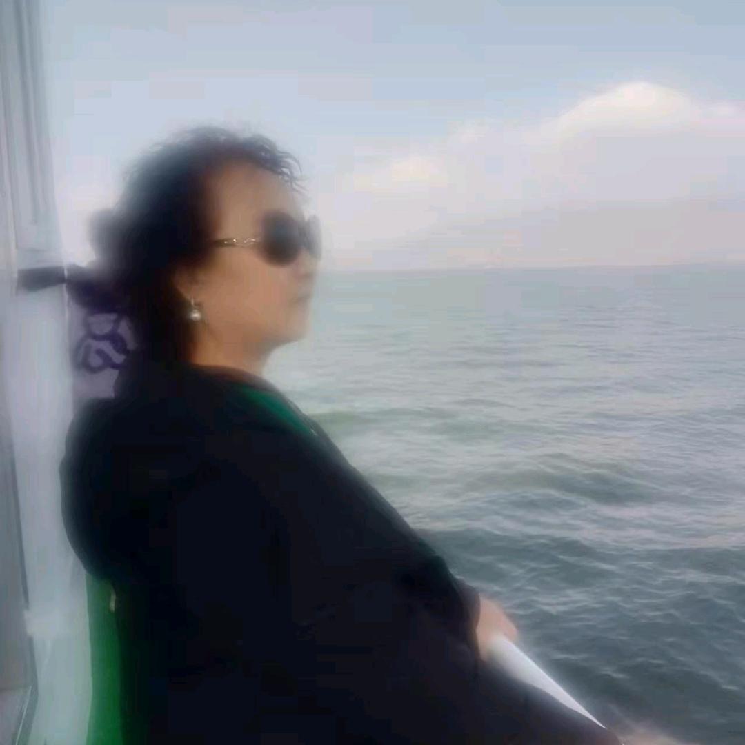 丰霞