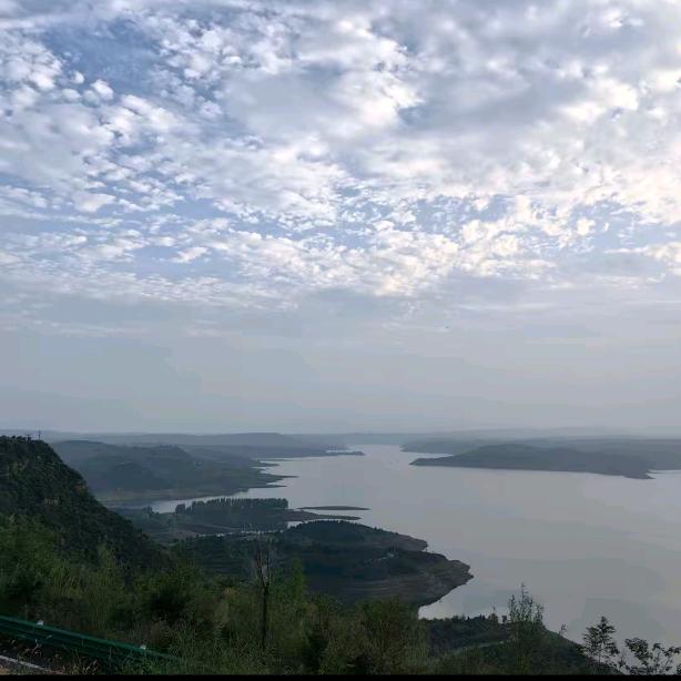 白衣青衫，顺发聚福，天道酬勤