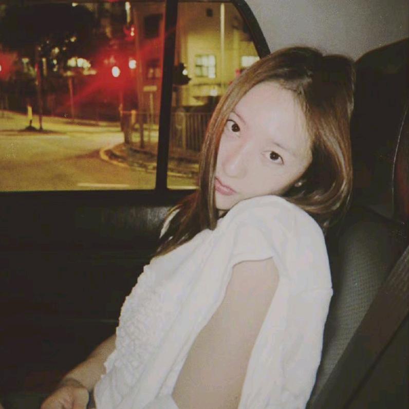 摘星星的少女