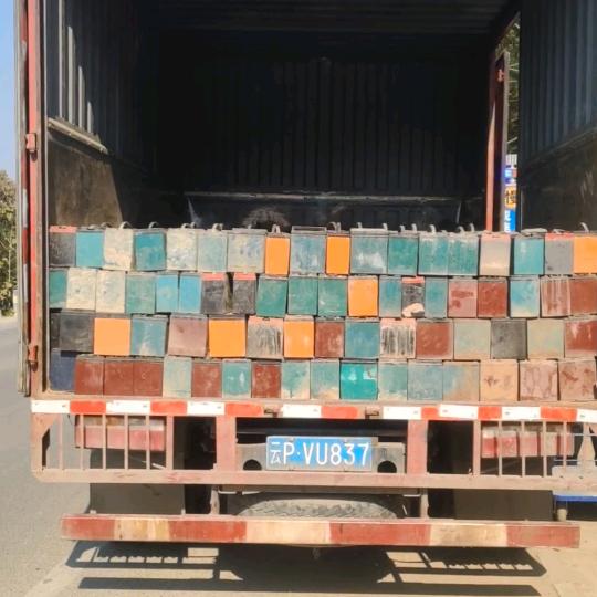 《临沧废旧电瓶回收站》