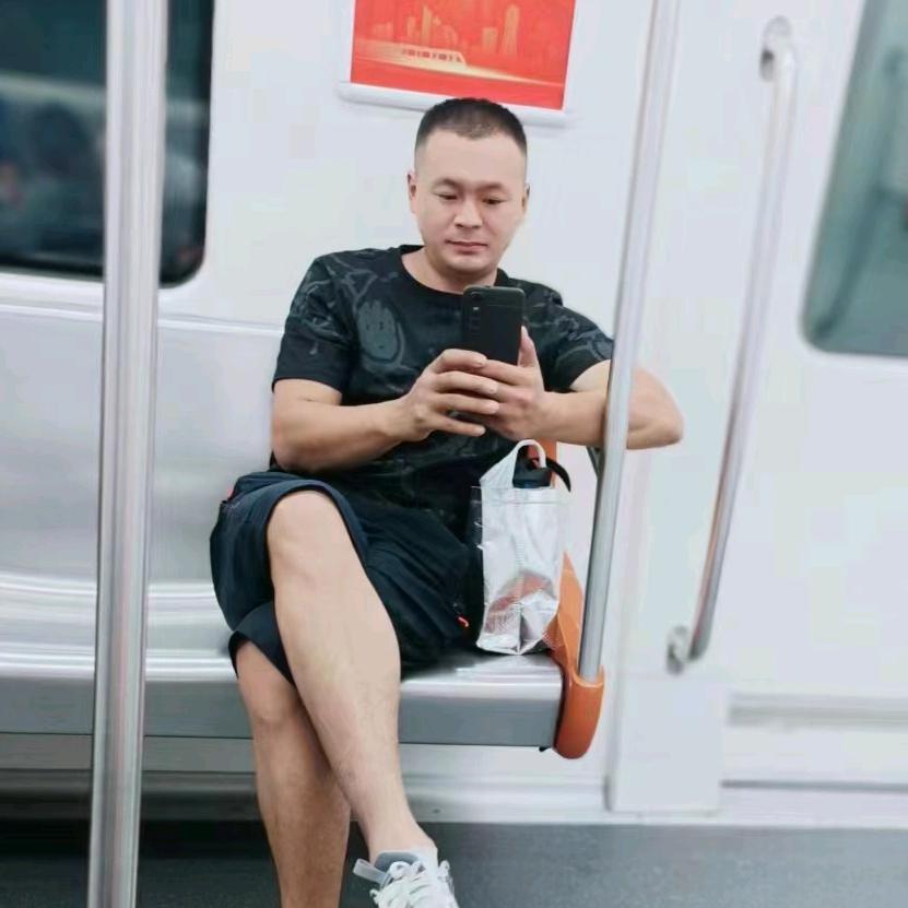 小阿四20:30开播号在主页