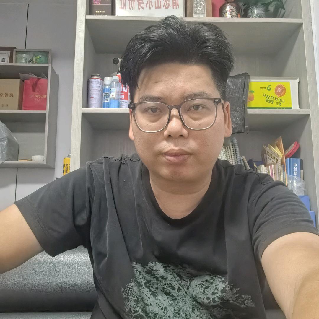 焕焕名品百货店