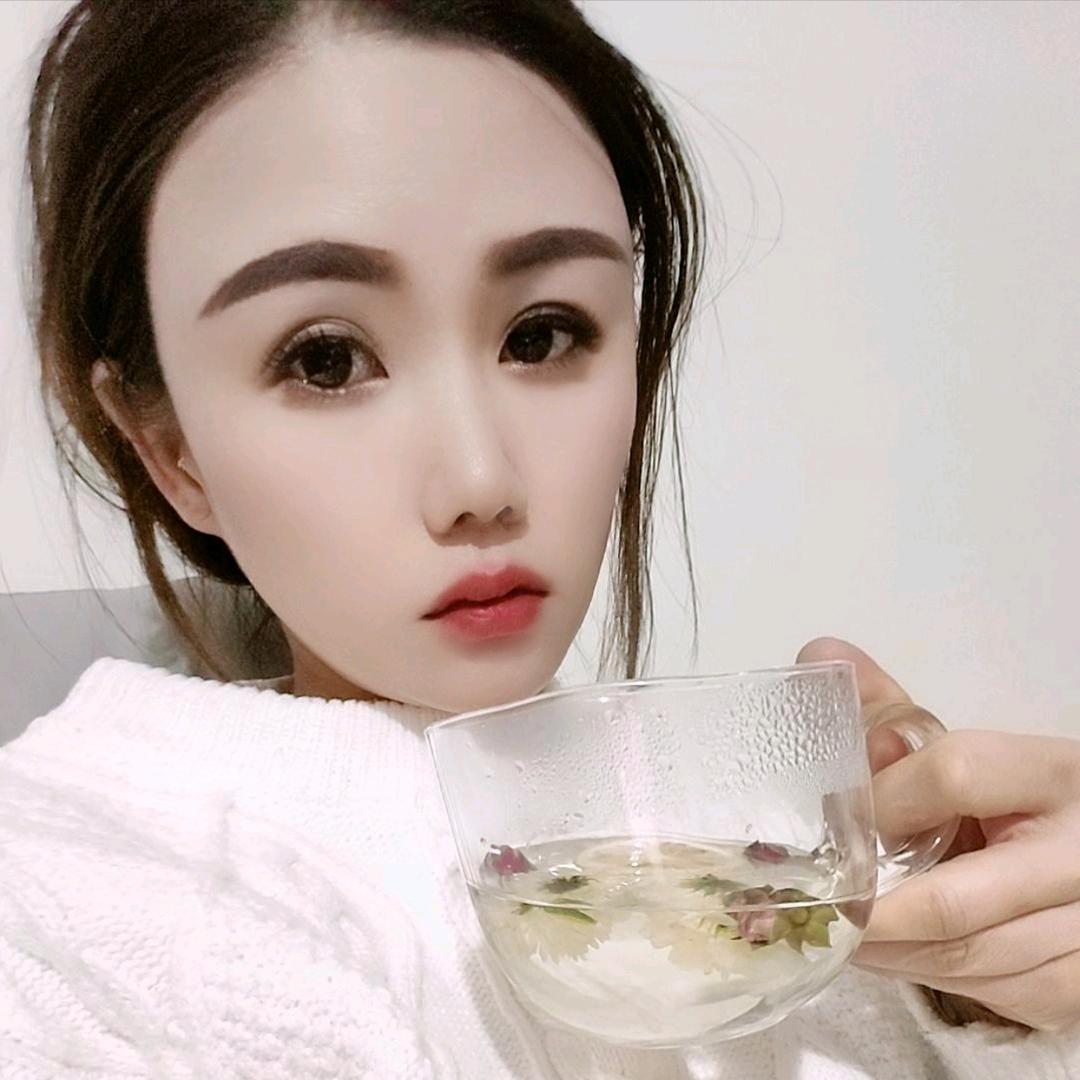 👅萨琳娜👅~Selena~🌶