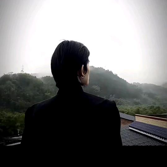 雨落天城