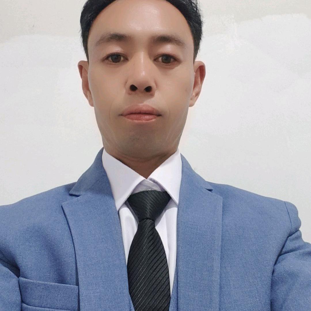 付宇松，金坡豪爵铃木专卖店，