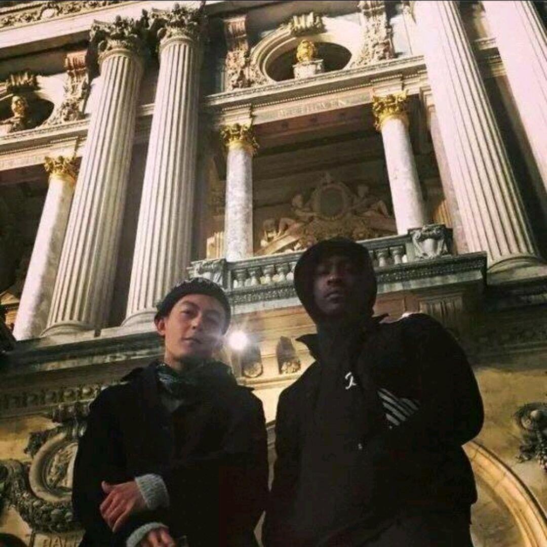 路过的吃瓜群众.