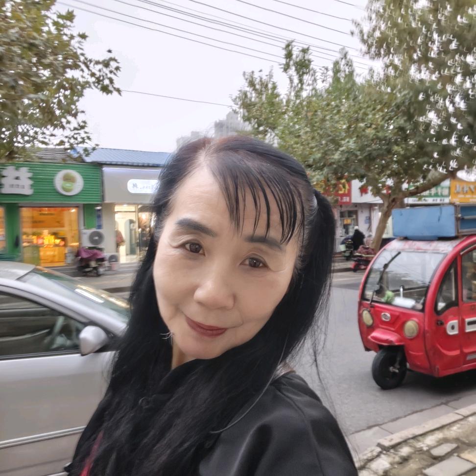 精灵（范正琴）早上7:50开播。