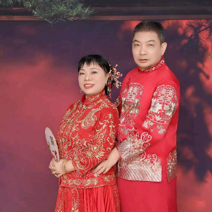 爱唱的彭姐
