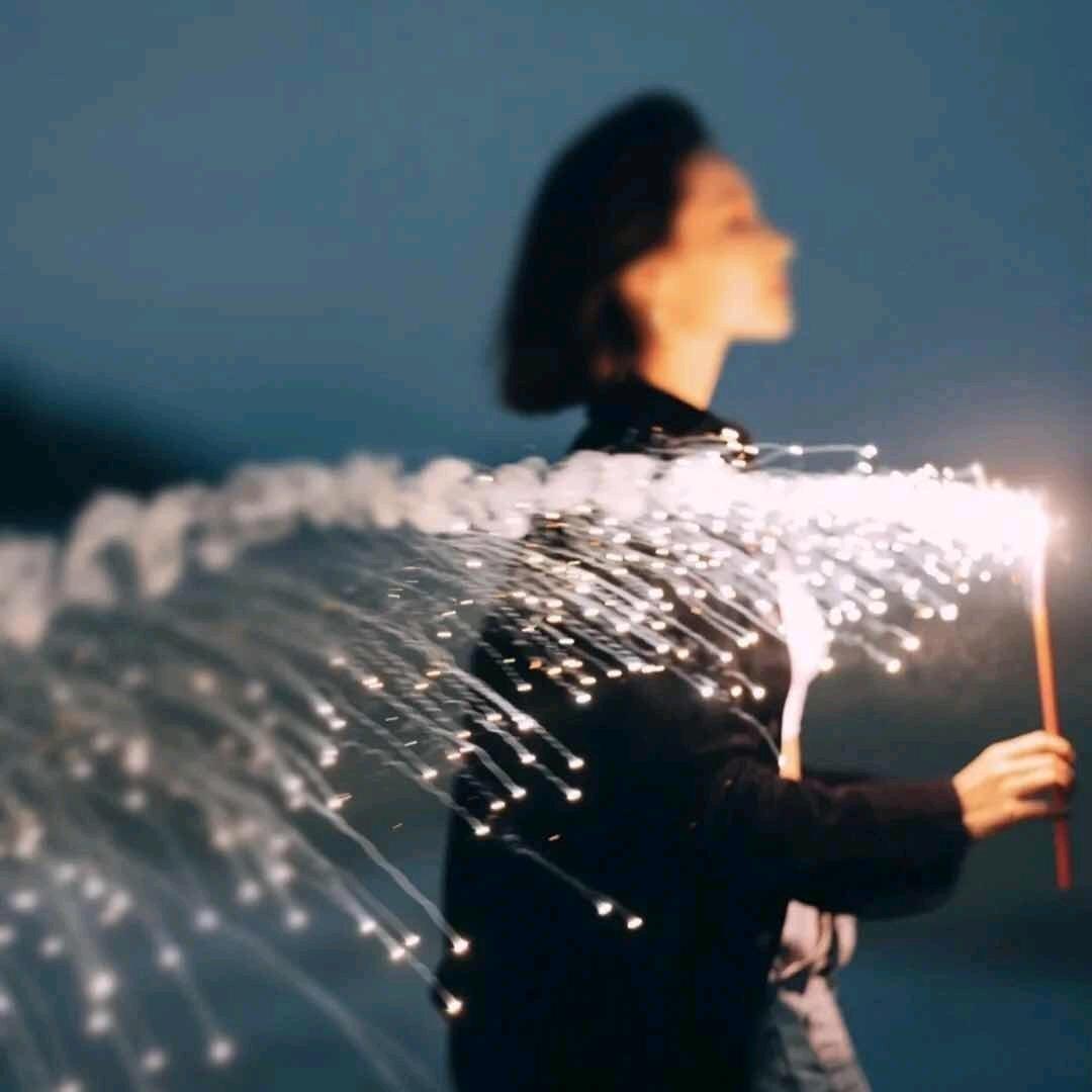 何小姐