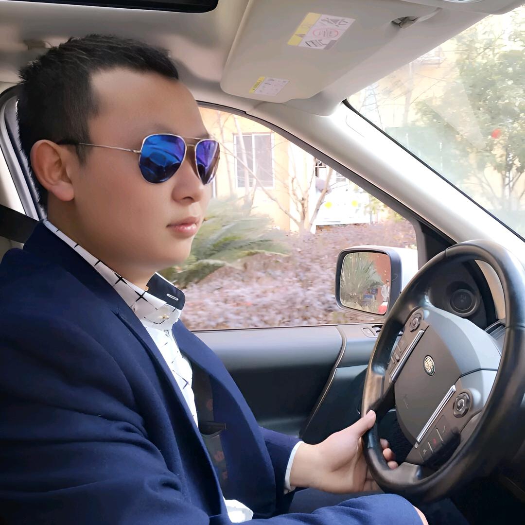 袁卿