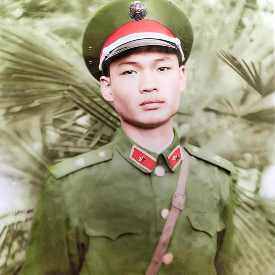 自黎洪