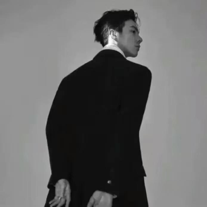 领秀造型 轻奢烫染店官方号