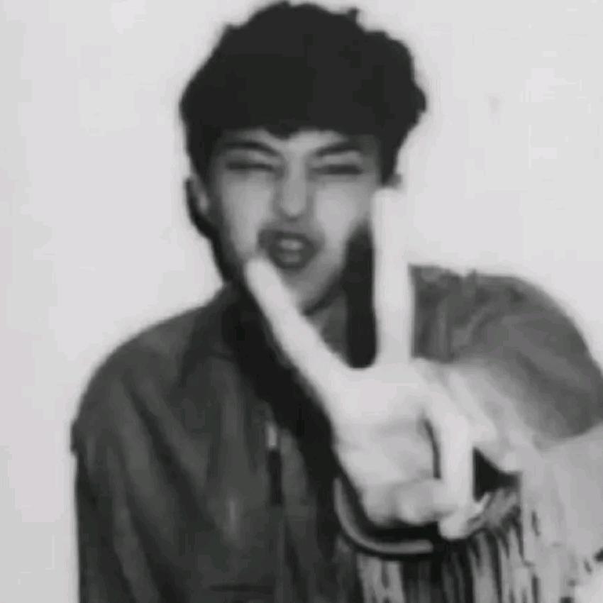 爱生气的小美的电棍