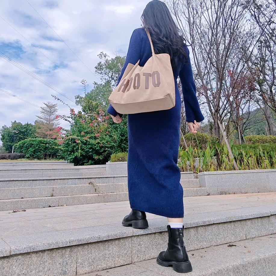 🫧🫧 托 起 明 天 的 太 阳