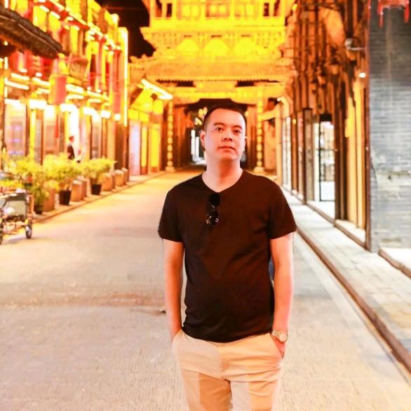 京城嘚吧嘚吧嘚