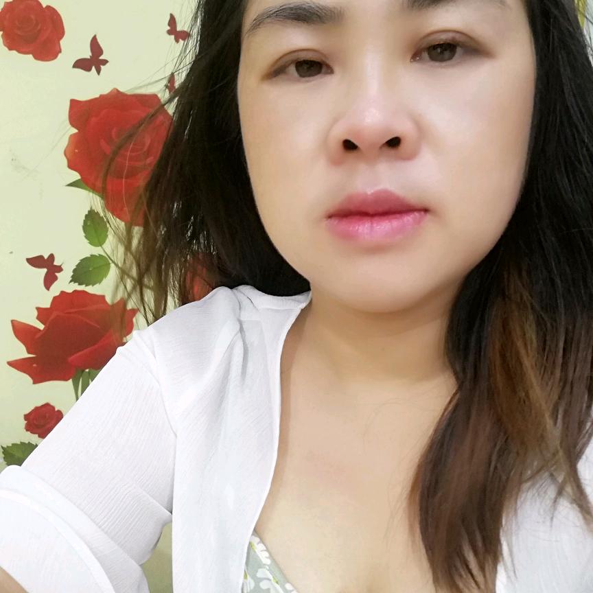 梁妹塔吊信号工