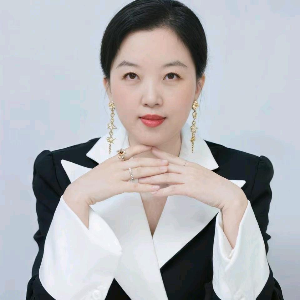 直播记·希希与光
