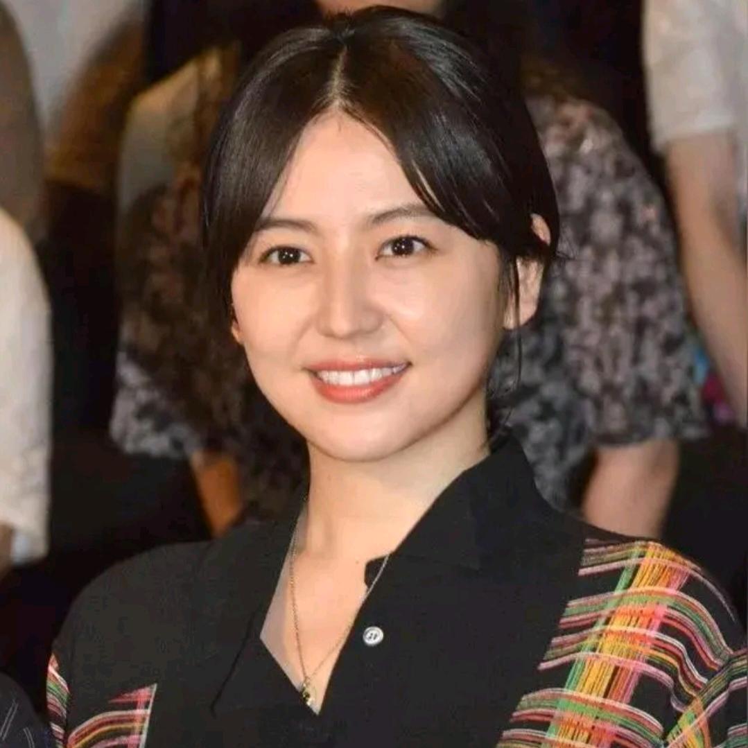 又蓝轻奢假发