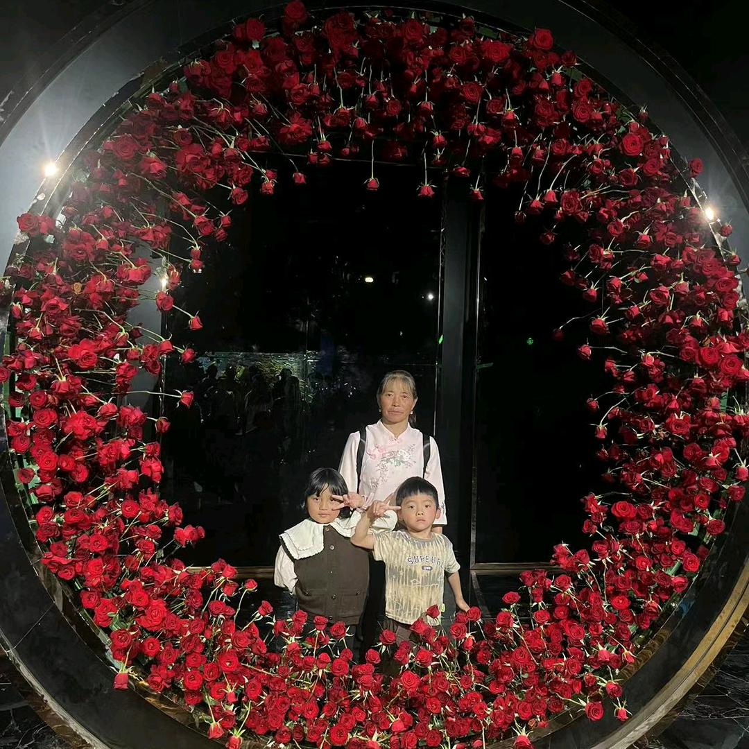 杜鹃花。