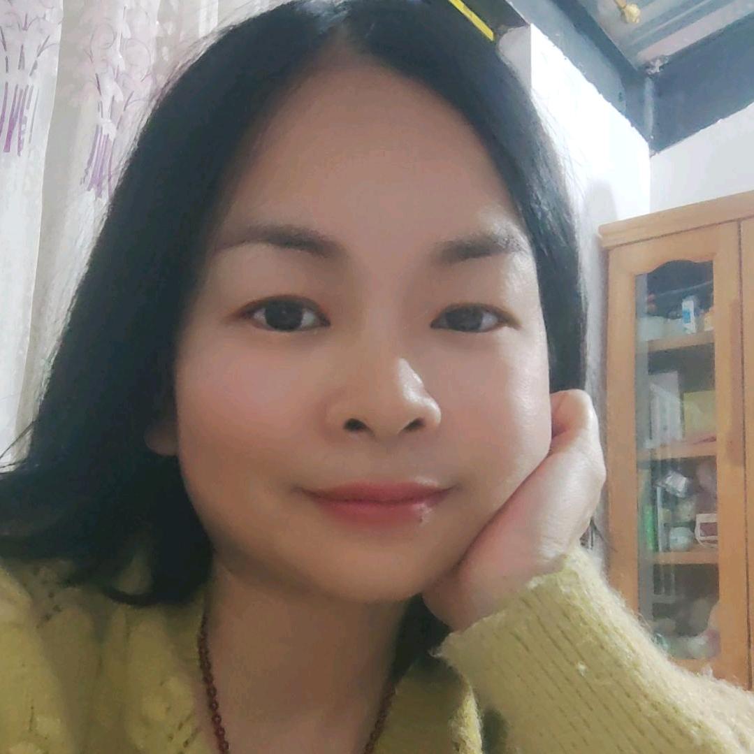 卖菜（栗木菜市口衣恋阁门口）
