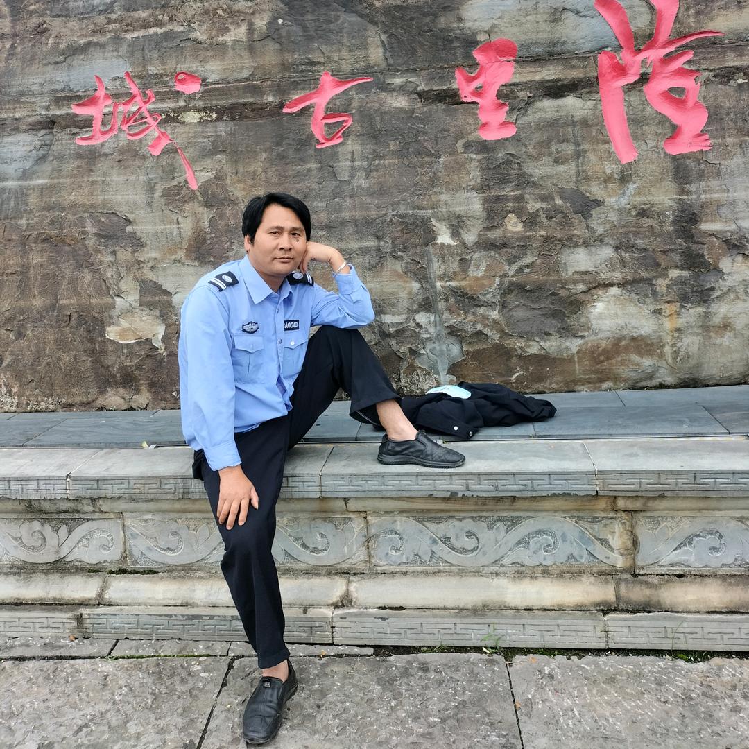 男人有泪不低头