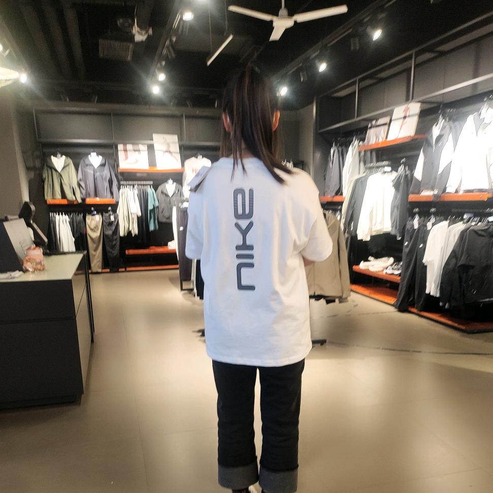 🦋蒋家女孩ꦿᩚ٭🦋