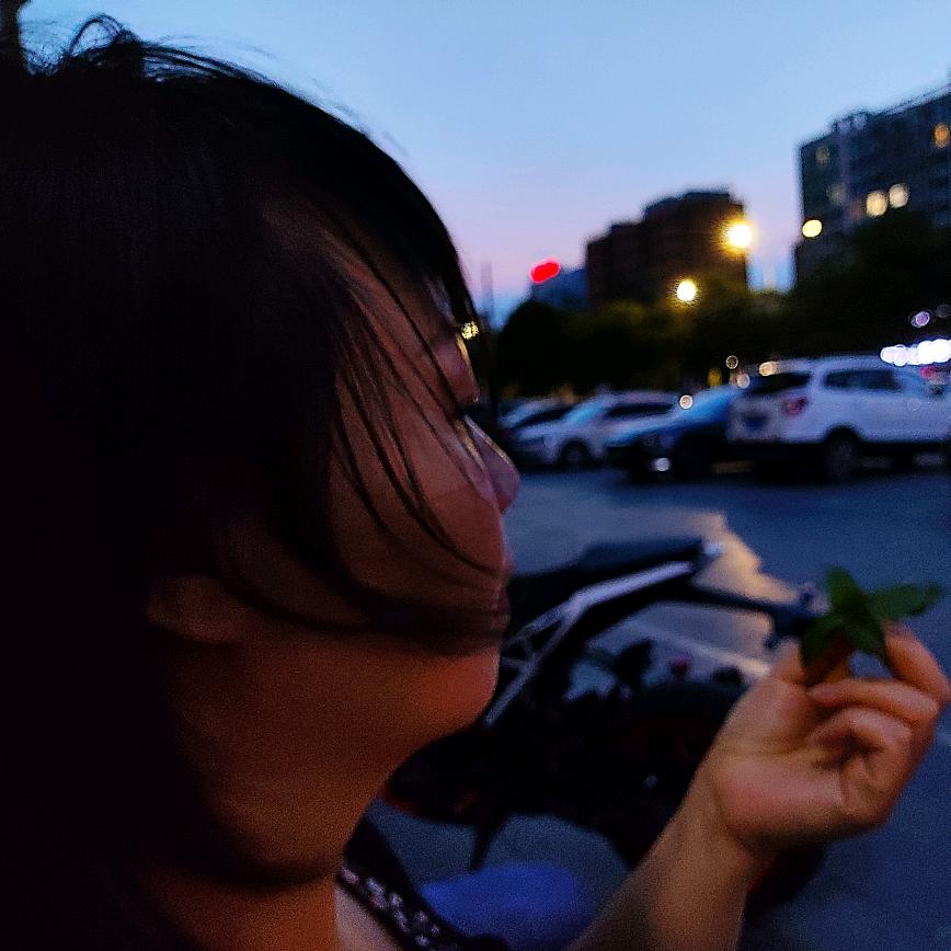 静静灿烂