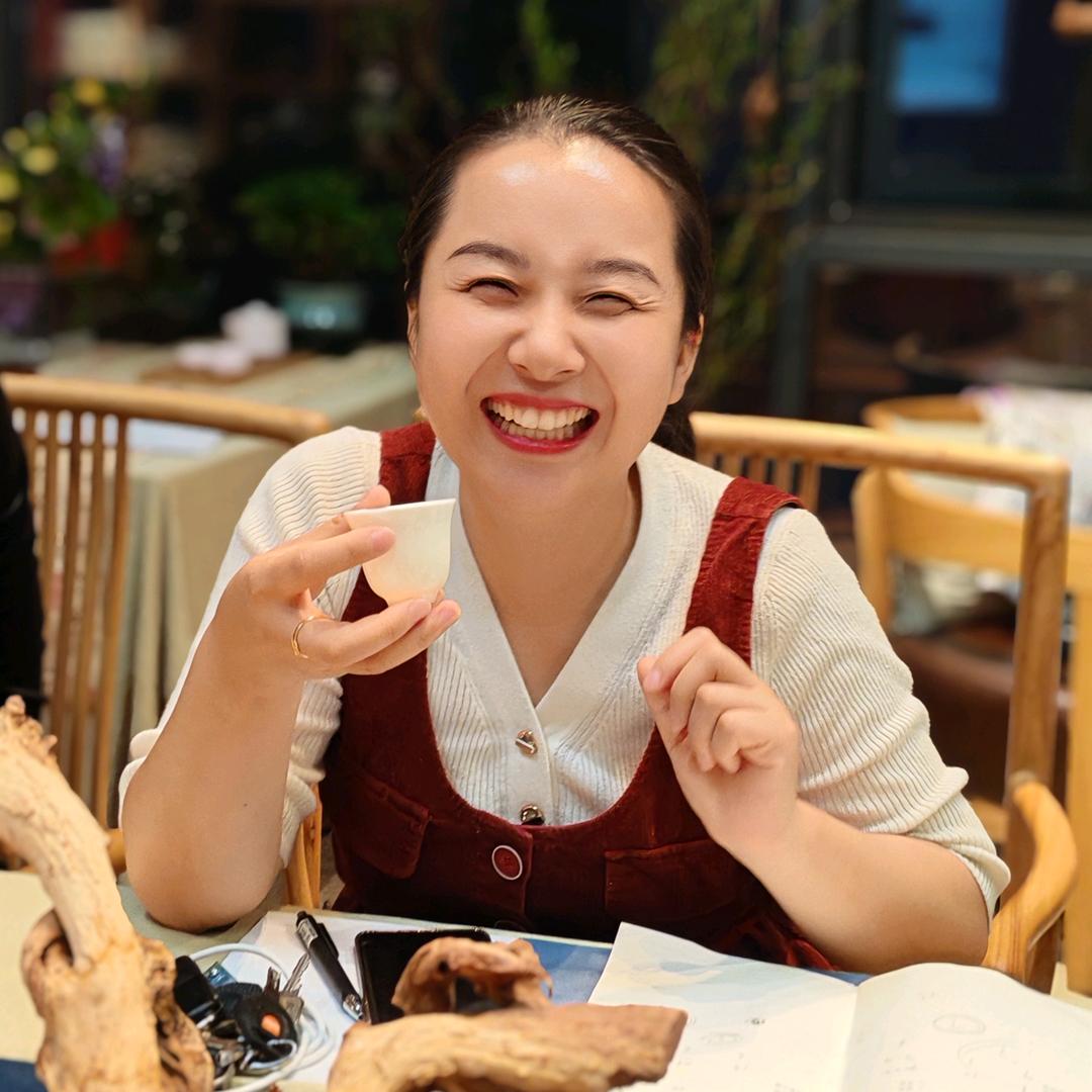 爱笑的姜婷(茉莉花茶)