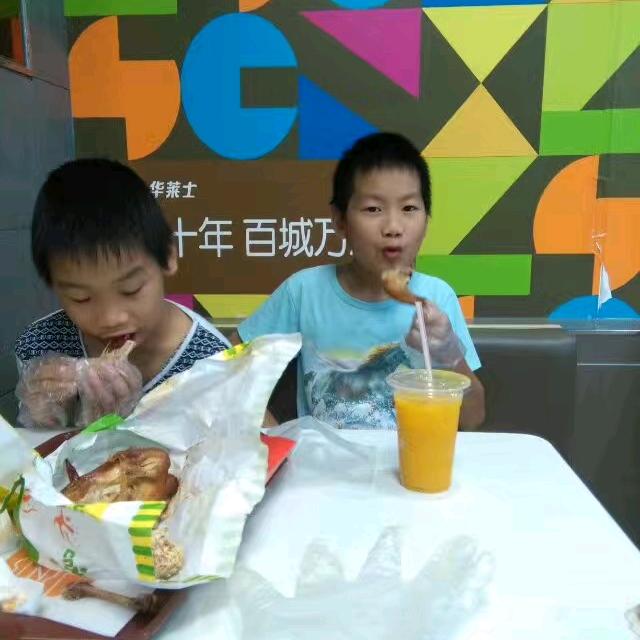 寂寞的小锦鲤