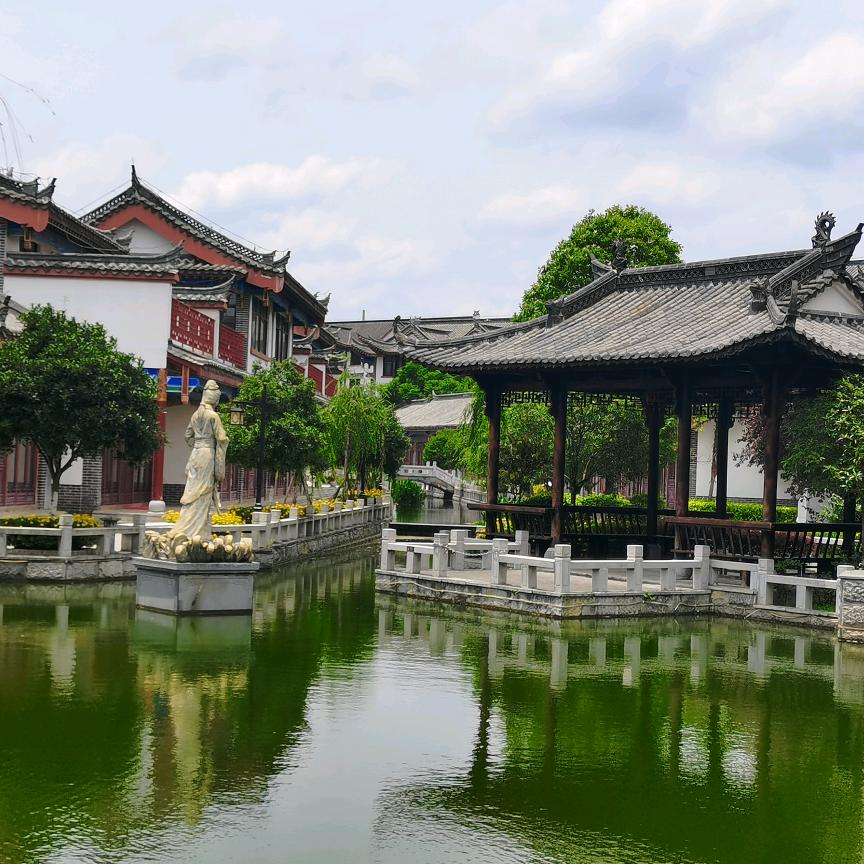 安顺养心民宿集团公司