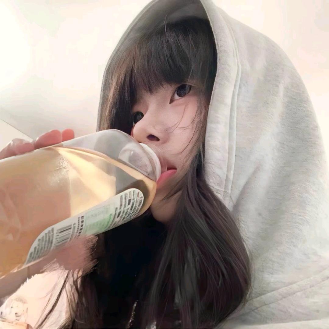 世界欠我一个刘耀文.头像