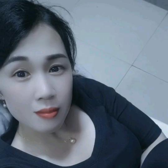 琪源穿搭